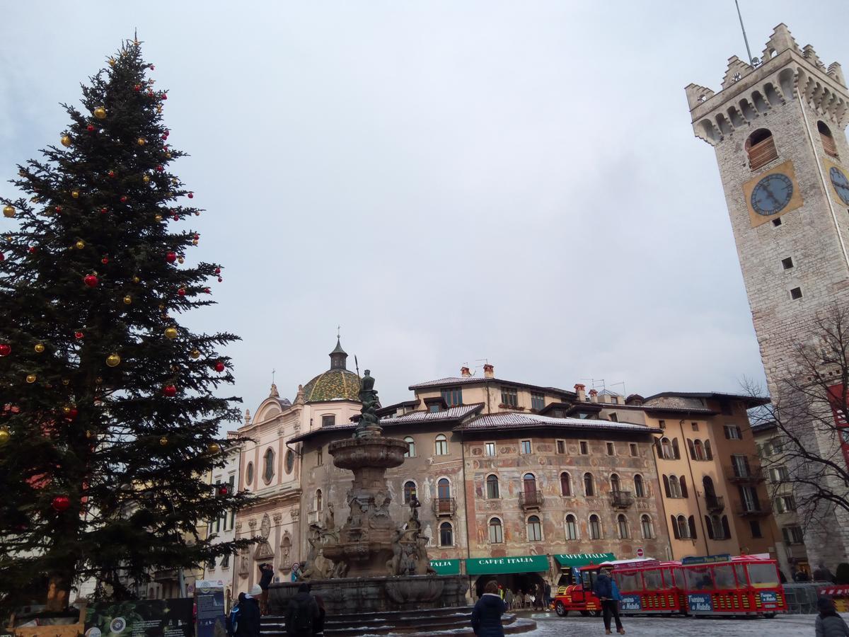 Alloggio Ponte Dei Cavalleggeri Hotel Trento Eksteriør billede