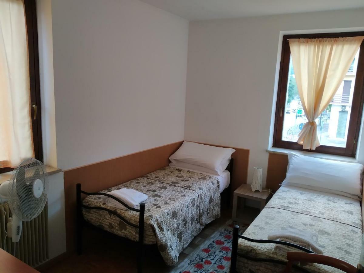 Alloggio Ponte Dei Cavalleggeri Hotel Trento Eksteriør billede