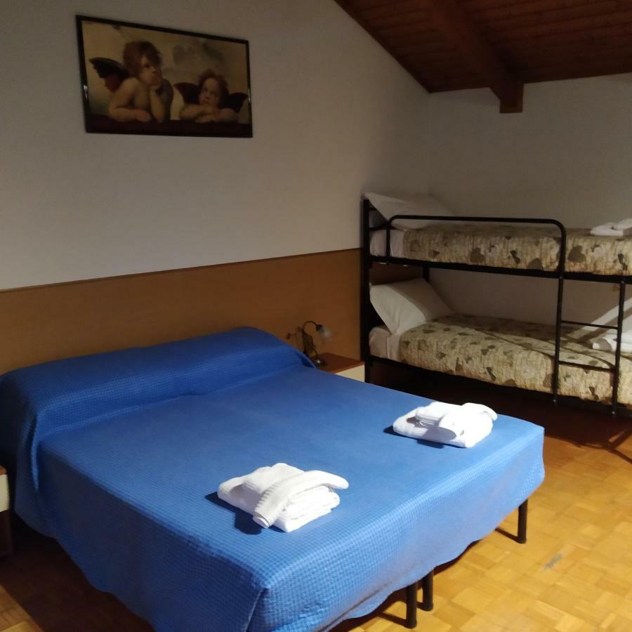 Alloggio Ponte Dei Cavalleggeri Hotel Trento Eksteriør billede