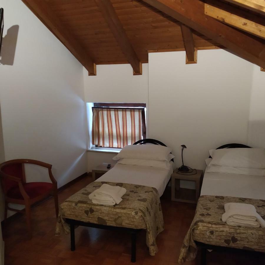 Alloggio Ponte Dei Cavalleggeri Hotel Trento Eksteriør billede